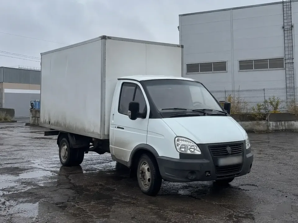 До 2 т · Грузовой автомобиль · 2 т — перевозчик Грузоперевозки до двух тонн (24 часа), Барнаул